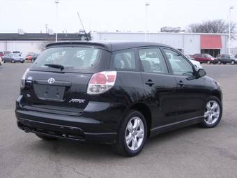 2005 Toyota Matrix Photos