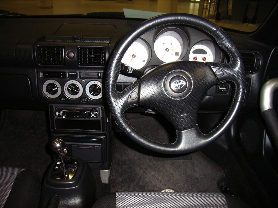2001 Toyota MR-S Pictures