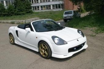 2000 Toyota MR2 Photos