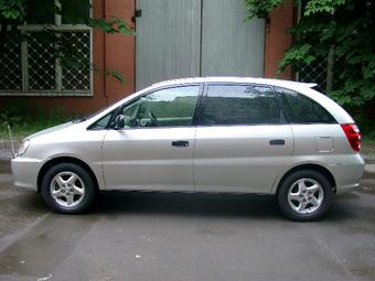 1998 Toyota Nadia