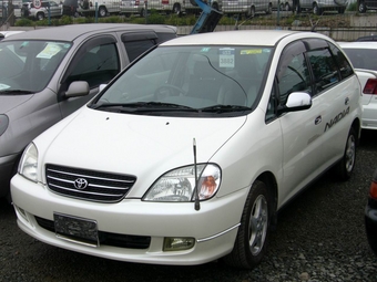 1998 Toyota Nadia