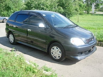 1998 Toyota Nadia