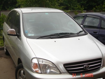 1998 Toyota Nadia