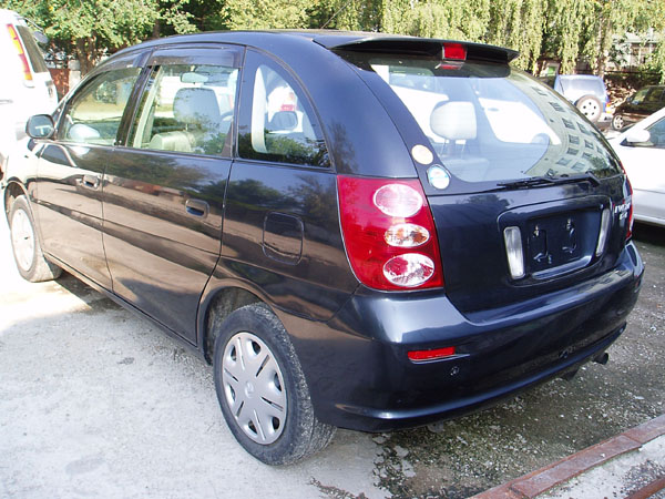 1998 Toyota Nadia
