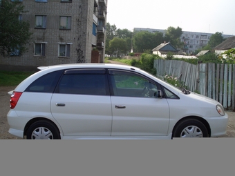 1998 Toyota Nadia