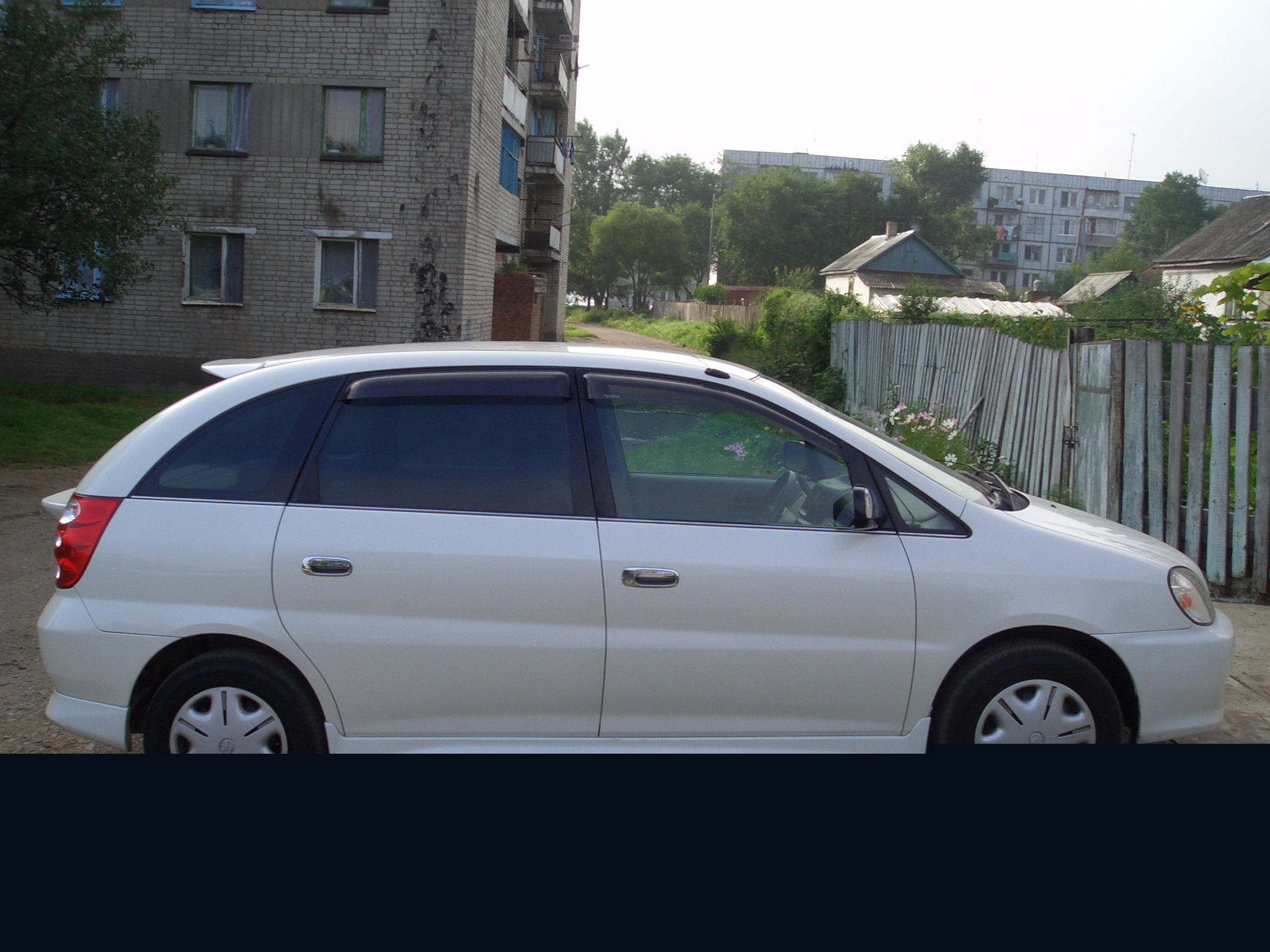 1998 Toyota Nadia