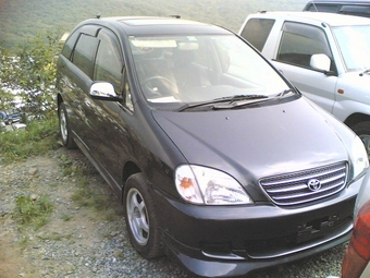 1998 Toyota Nadia