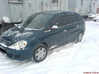 1998 Toyota Nadia