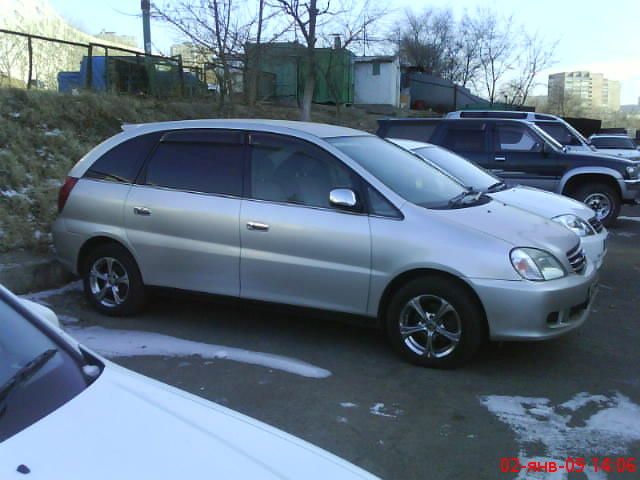Toyota nadia 1998