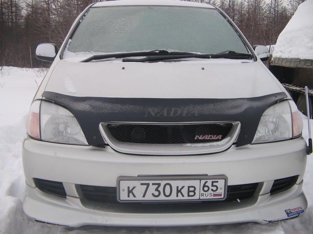 1998 Toyota Nadia