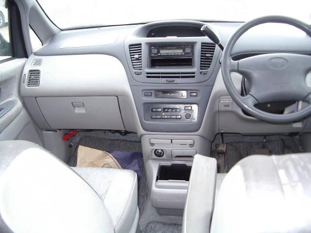 1998 Toyota Nadia