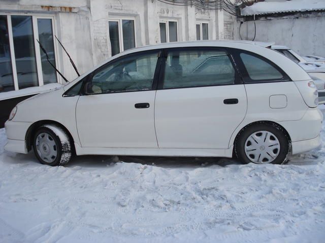 1998 Toyota Nadia