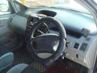 Toyota Nadia