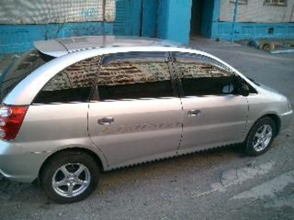 1998 Toyota Nadia