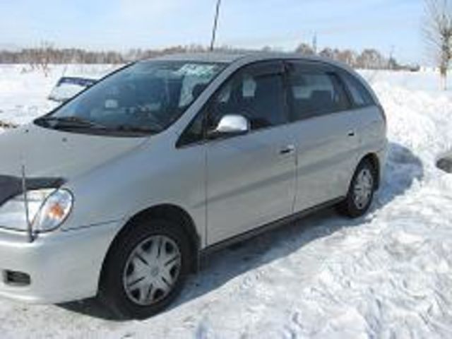 1998 Toyota Nadia