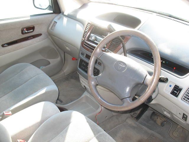 1998 Toyota Nadia