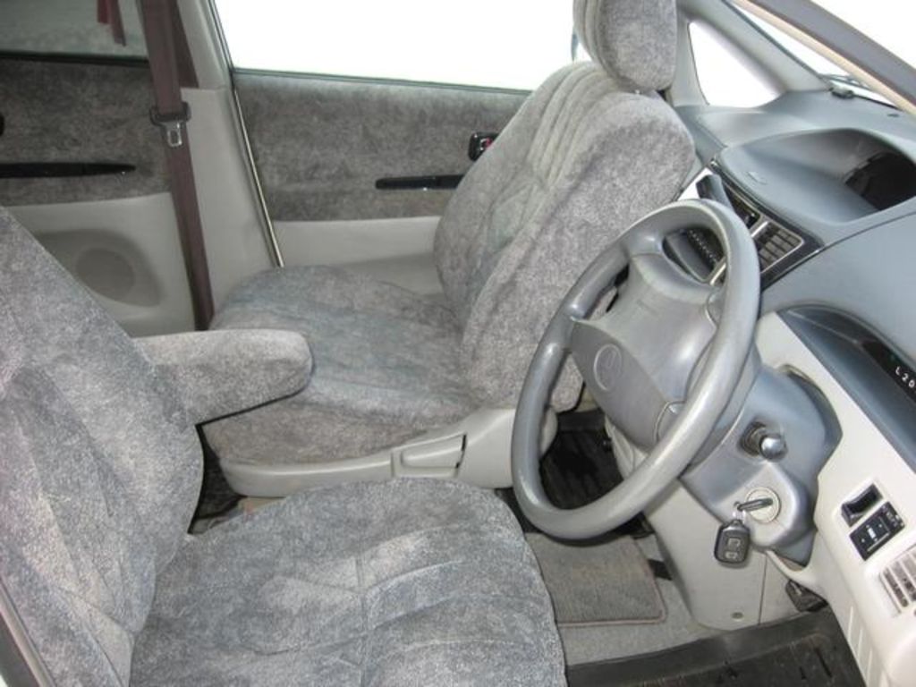 1998 Toyota Nadia