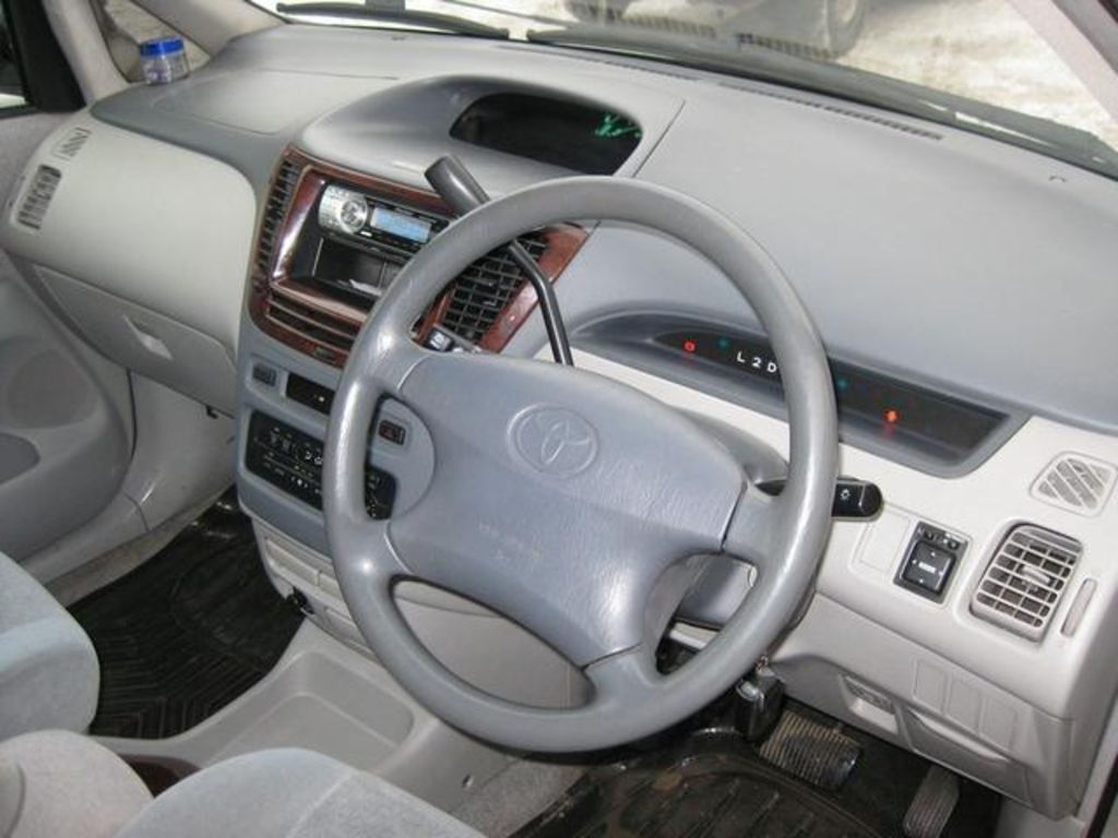 1998 Toyota Nadia