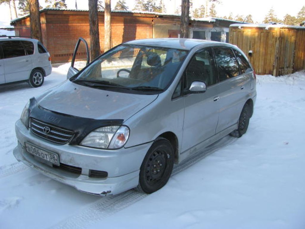 1998 Toyota Nadia