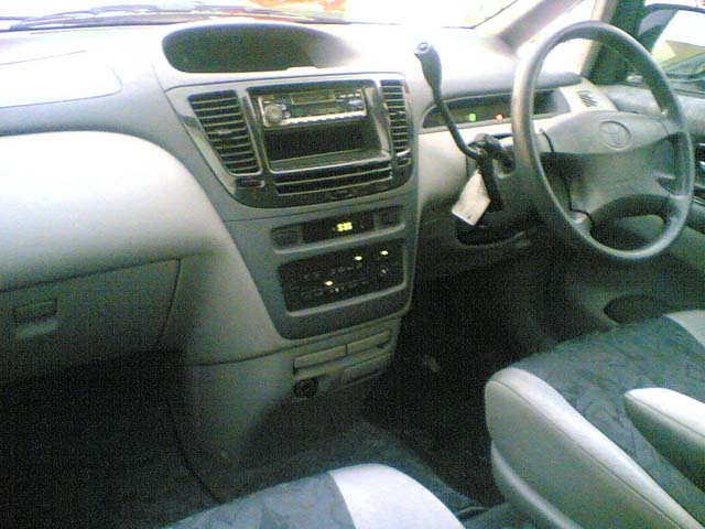 1998 Toyota Nadia Pictures