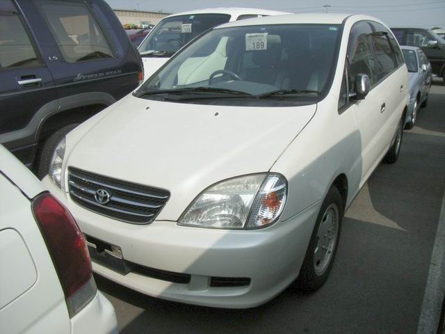 1998 Toyota Nadia Images