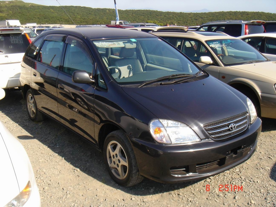 1998 Toyota Nadia Photos