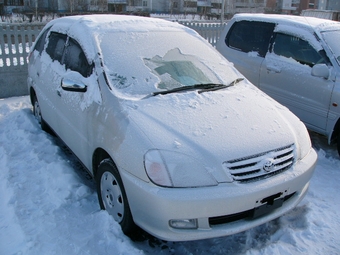 1998 Toyota Nadia