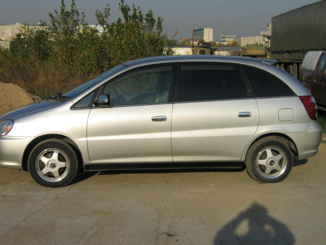 Toyota nadia 1998