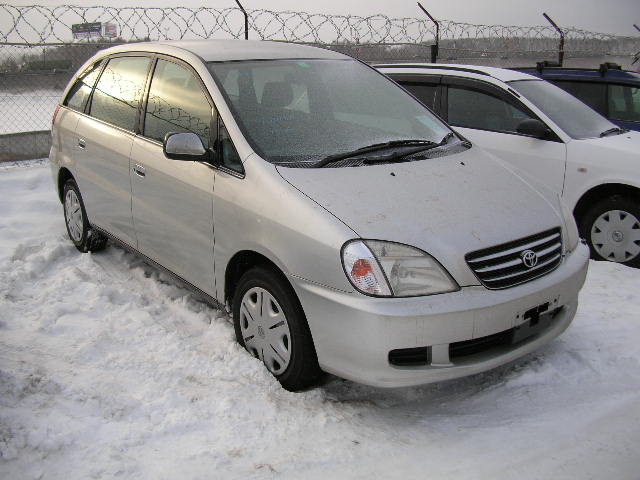 1998 Toyota Nadia