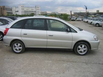 1998 Toyota Nadia Photos