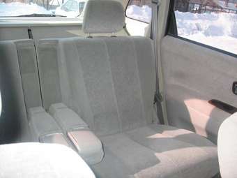 1998 Toyota Nadia Photos