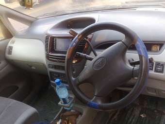 1998 Toyota Nadia Pictures