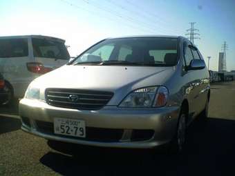 1998 Toyota Nadia Pictures