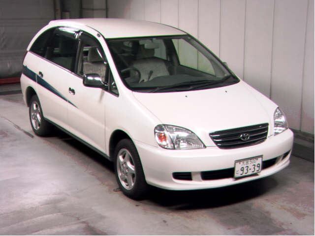 1999 Toyota Nadia