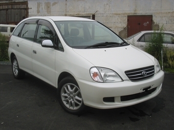 1999 Toyota Nadia