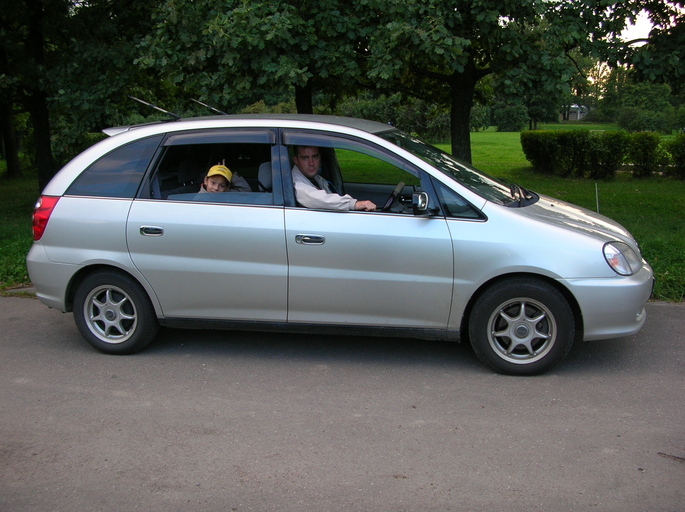 1999 Toyota Nadia