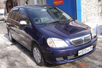 1999 Toyota Nadia