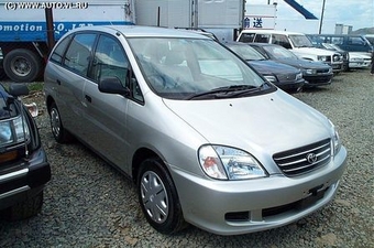 1999 Toyota Nadia