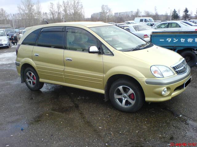 1999 Toyota Nadia