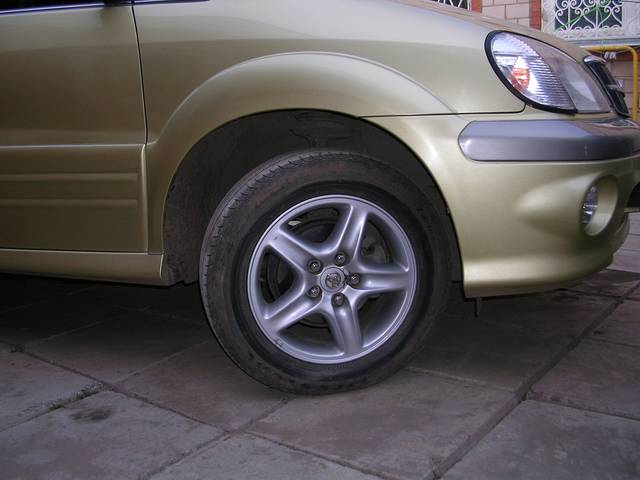 1999 Toyota Nadia