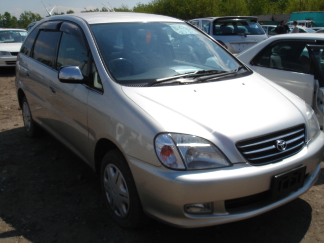 1999 Toyota Nadia