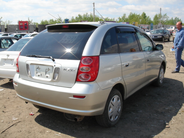 1999 Toyota Nadia