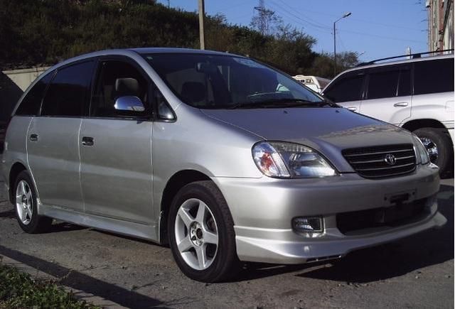 1999 Toyota Nadia