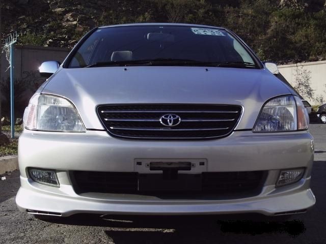 1999 Toyota Nadia