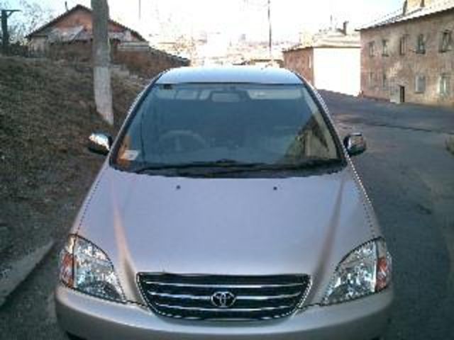 1999 Toyota Nadia