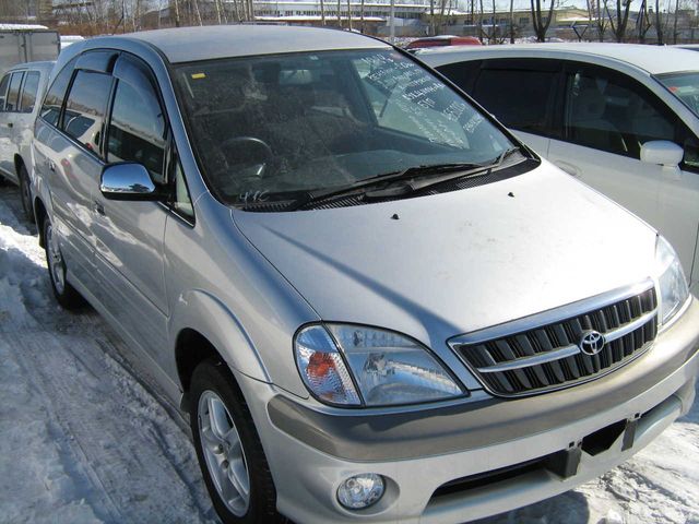 1999 Toyota Nadia