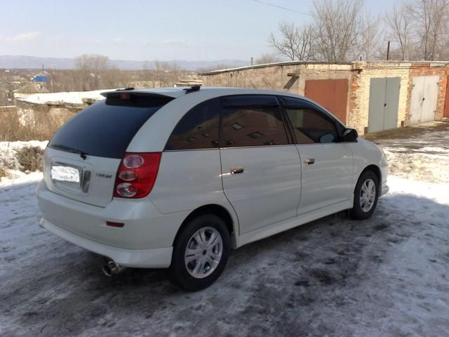1999 Toyota Nadia