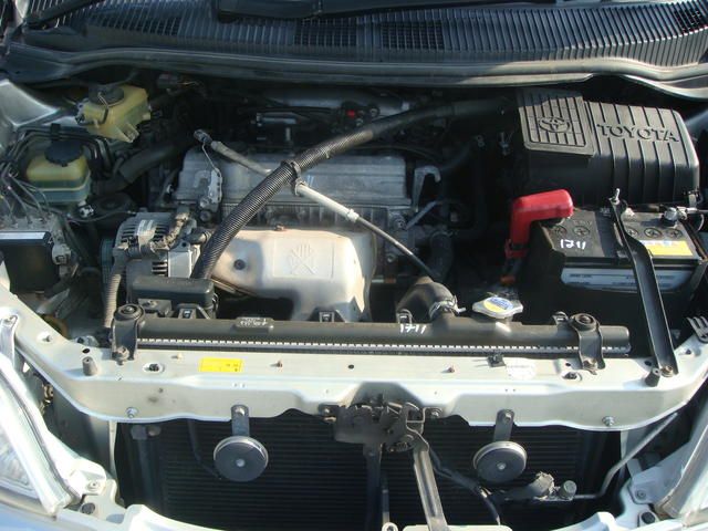 1999 Toyota Nadia