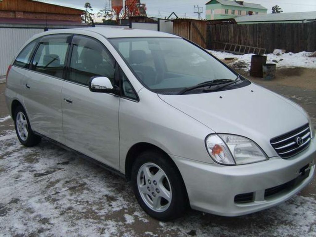 1999 Toyota Nadia