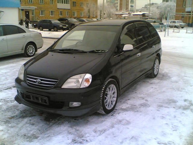 1999 Toyota Nadia